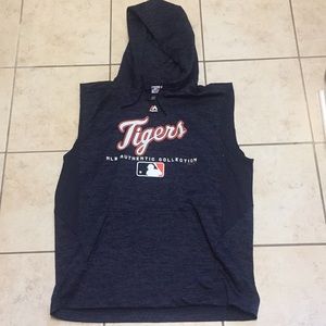 Athletic Detroit tiger sleeveless hoody.